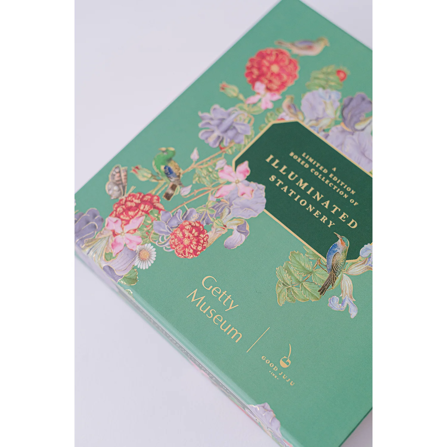 Bird Menagerie Illumination Luxury Stationery Set - Image 3