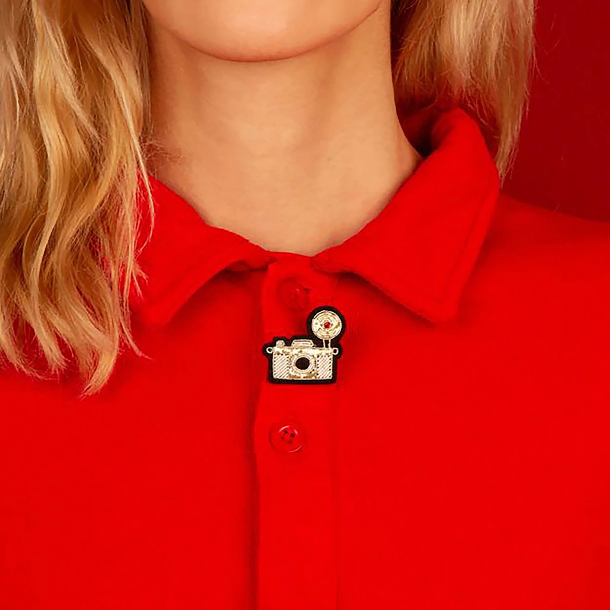 Camera Brooch - Image 3
