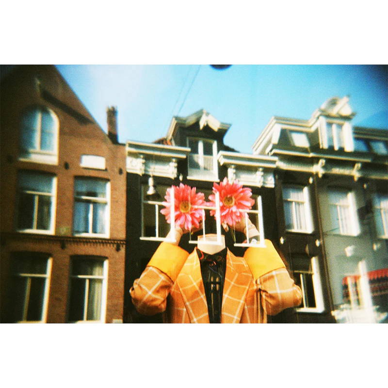 Holga 135FC 35mm Film Camera - Pink - Image 3
