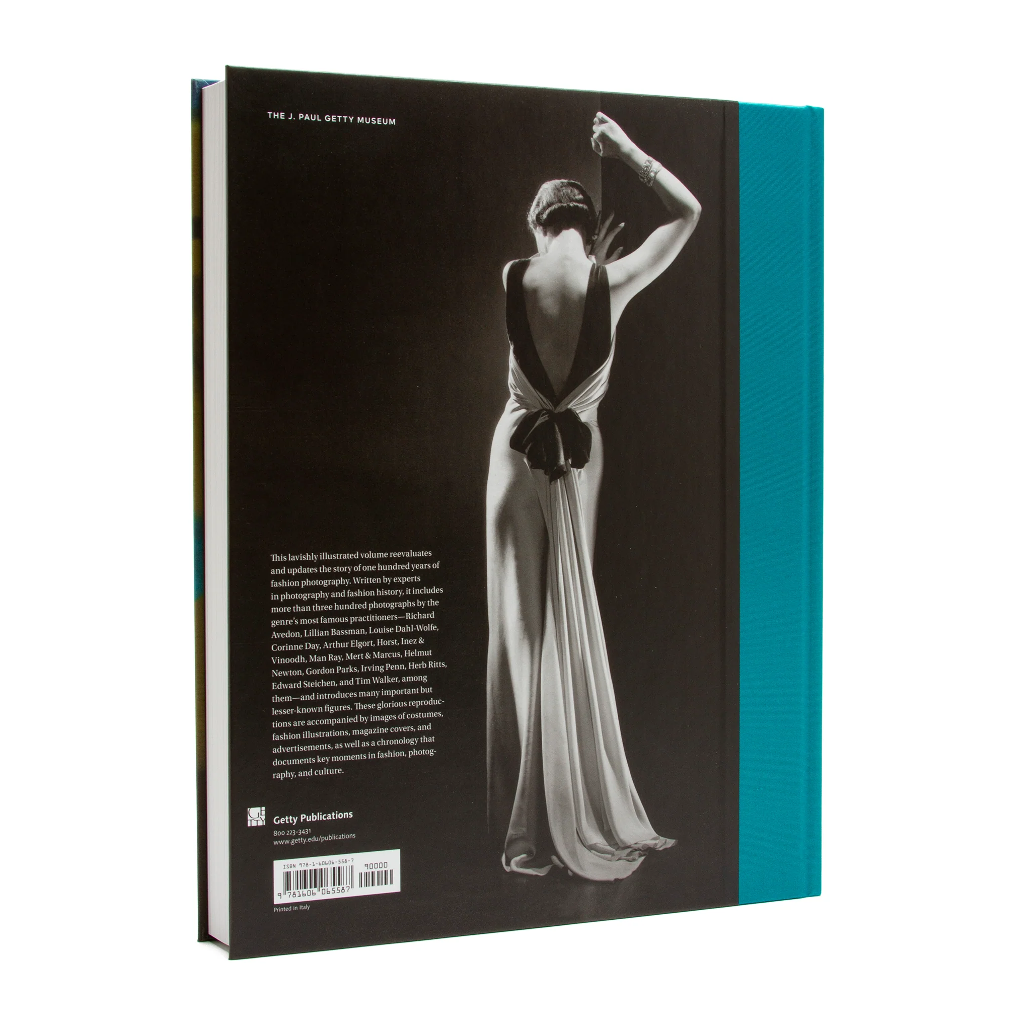Icons of Style: A Century of Fashion Photography - Image 3