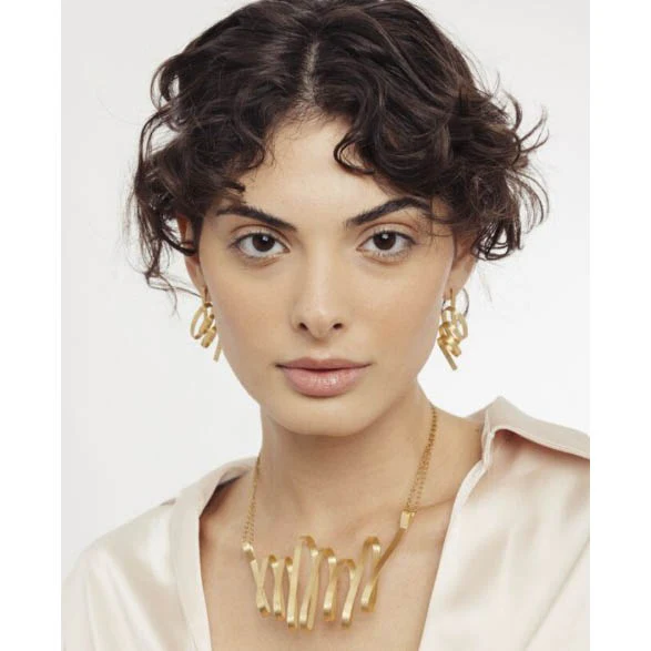 Wavy Ribbon Necklace - Image 2