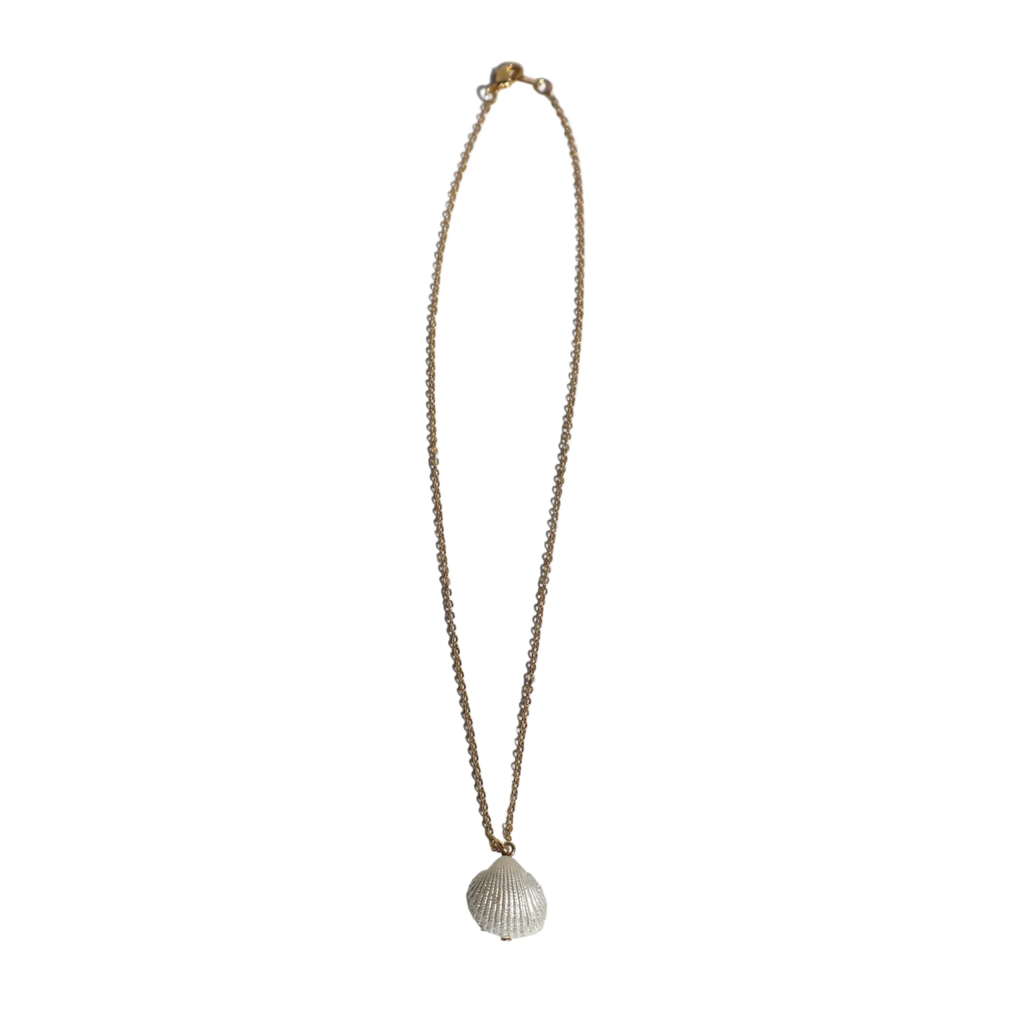Shell Pendant Necklace